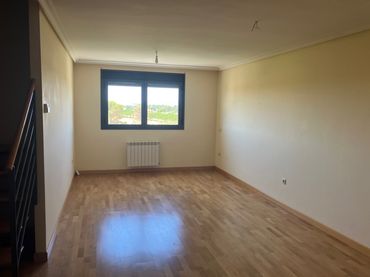 Àtic amb balcó en venda a Nuevo Hospital