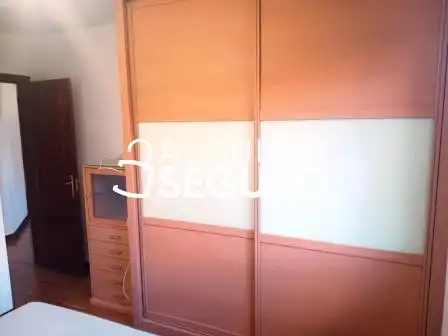 Schlafzimmer von Wohnung zur Miete in Alegría-Dulantzi mit Heizung, Terrasse und Möbliert