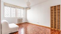 Bedroom of Flat for sale in  Madrid Capital  with Air Conditioner and Heating