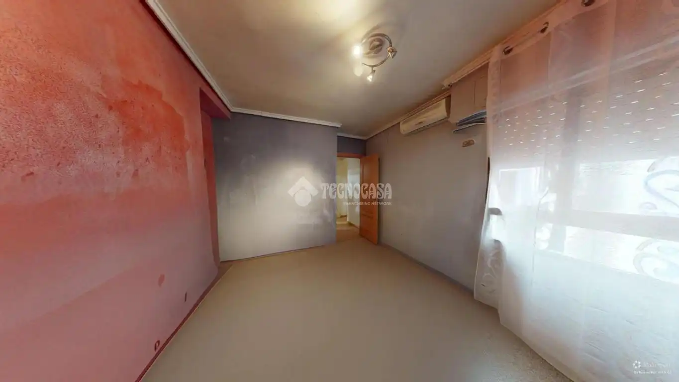 Piso en venta en Valencia con Balcón