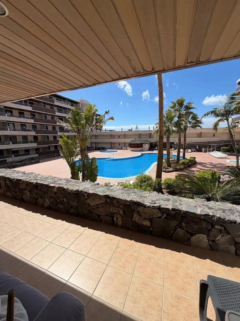 Piscina de Pis de lloguer en Santiago del Teide amb Terrassa i Piscina comunitària
