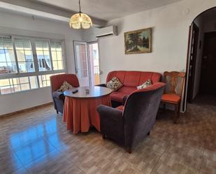 Living room of Flat for sale in Badajoz Capital  with Air Conditioner, Heating and Parquet flooring