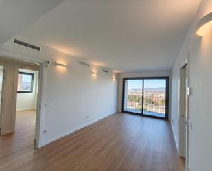 Living room of Flat to rent in Vilafranca del Penedès  with Air Conditioner, Heating and Balcony