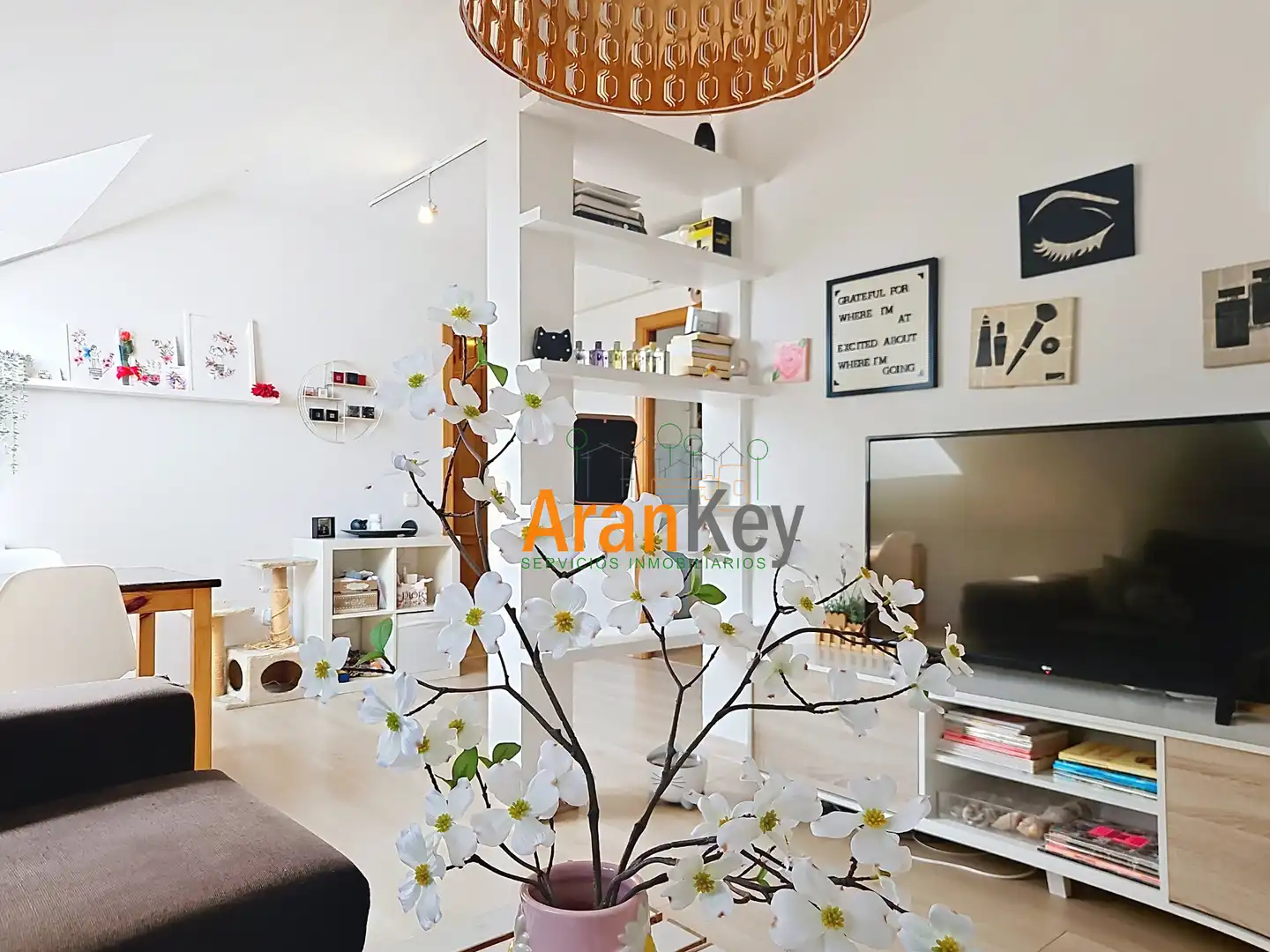 Living room of Flat for sale in Aranjuez  with Air Conditioner, Heating and Storage room