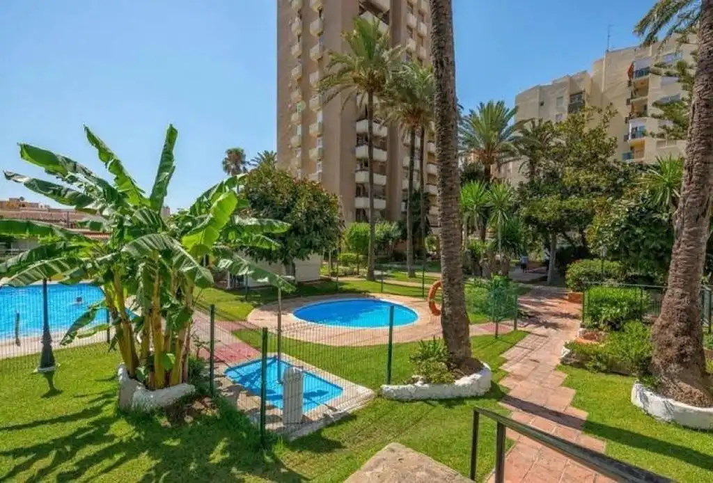 Außenansicht von Wohnung zur Miete in Torremolinos mit Klimaanlage, Heizung und Terrasse