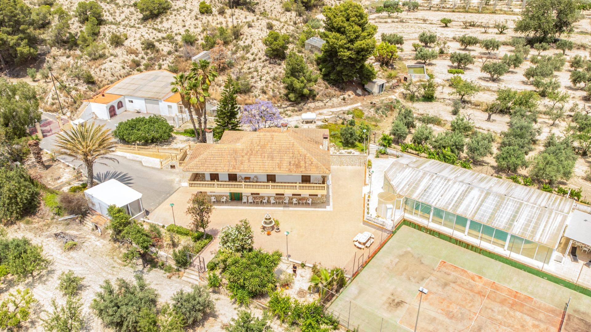 Vista exterior de Casa o xalet en venda en Jijona / Xixona amb Calefacció, Jardí privat i Traster