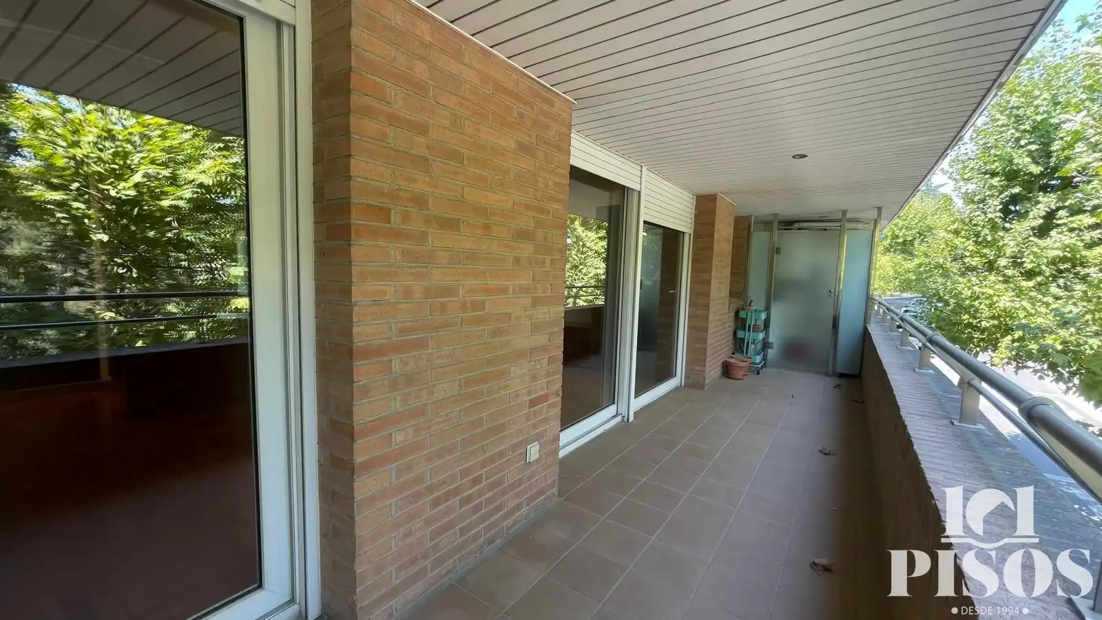 Terraza de Piso de alquiler en Sant Cugat del Vallès con Calefacción, Parquet y Terraza