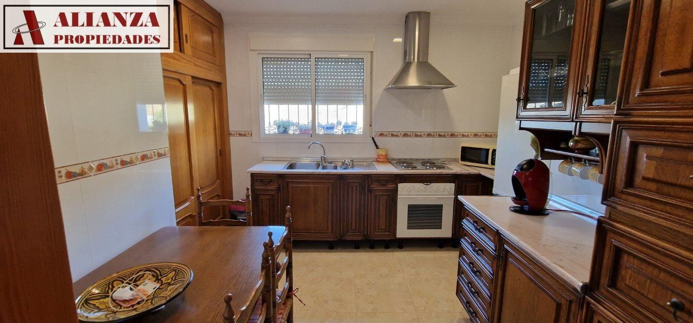 Kitchen of House or chalet for sale in Málaga Capital  with Air Conditioner, Private garden and Terrace
