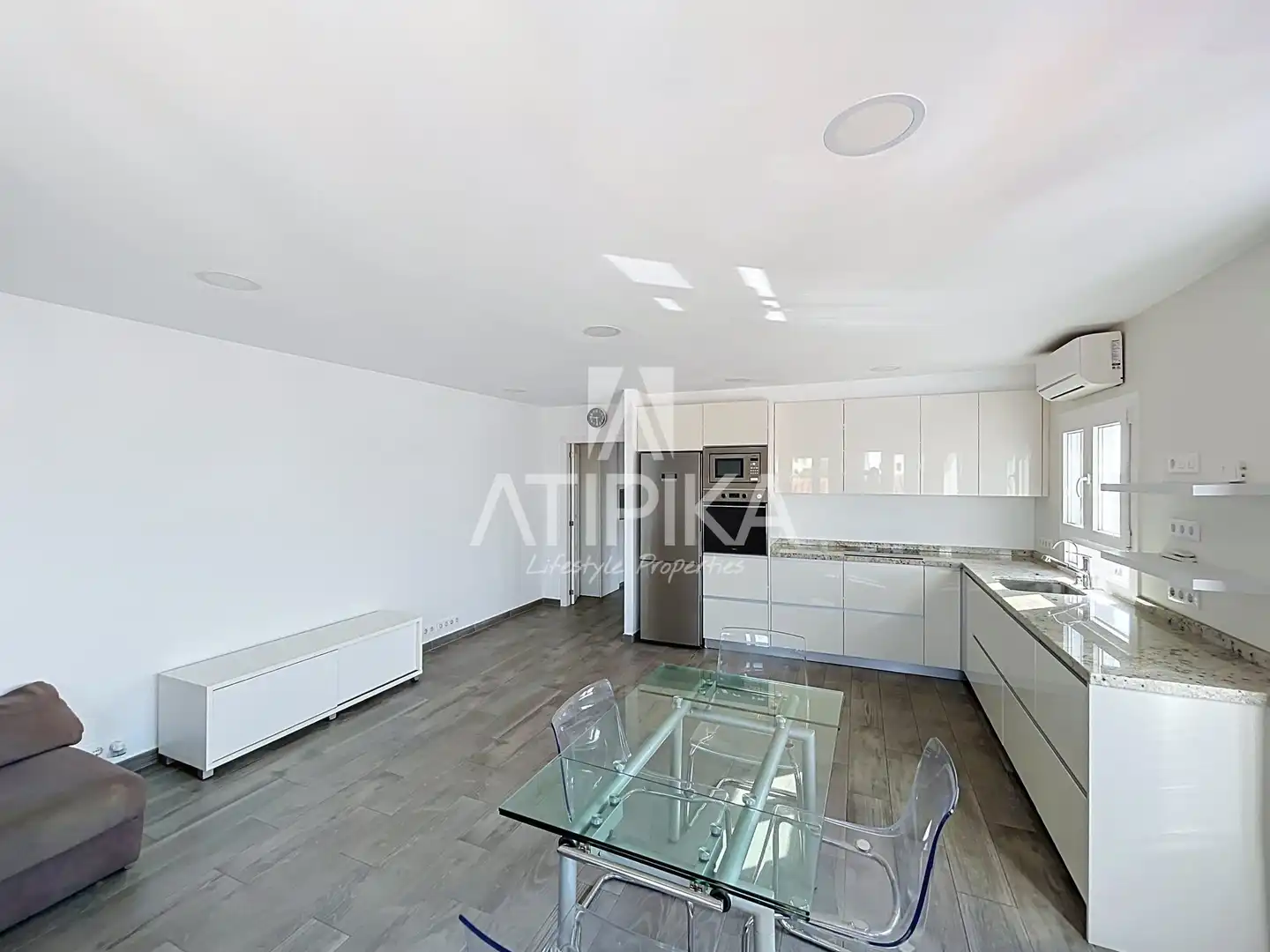 Kitchen of Flat for sale in Maó - Mahón  with Air Conditioner, Terrace and Furnished
