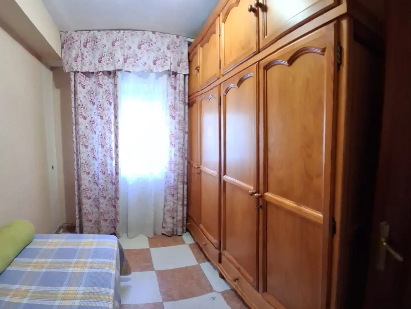 Bedroom of Flat for rent in Sevilla  with Air Conditioner, Furnished and Oven