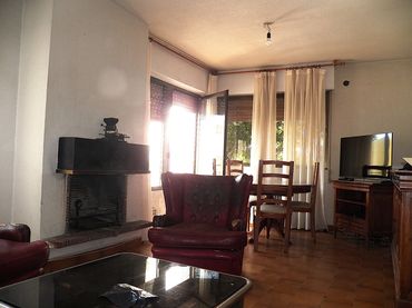 Villa avec balcon à vendre à Miraflores de la Sierra