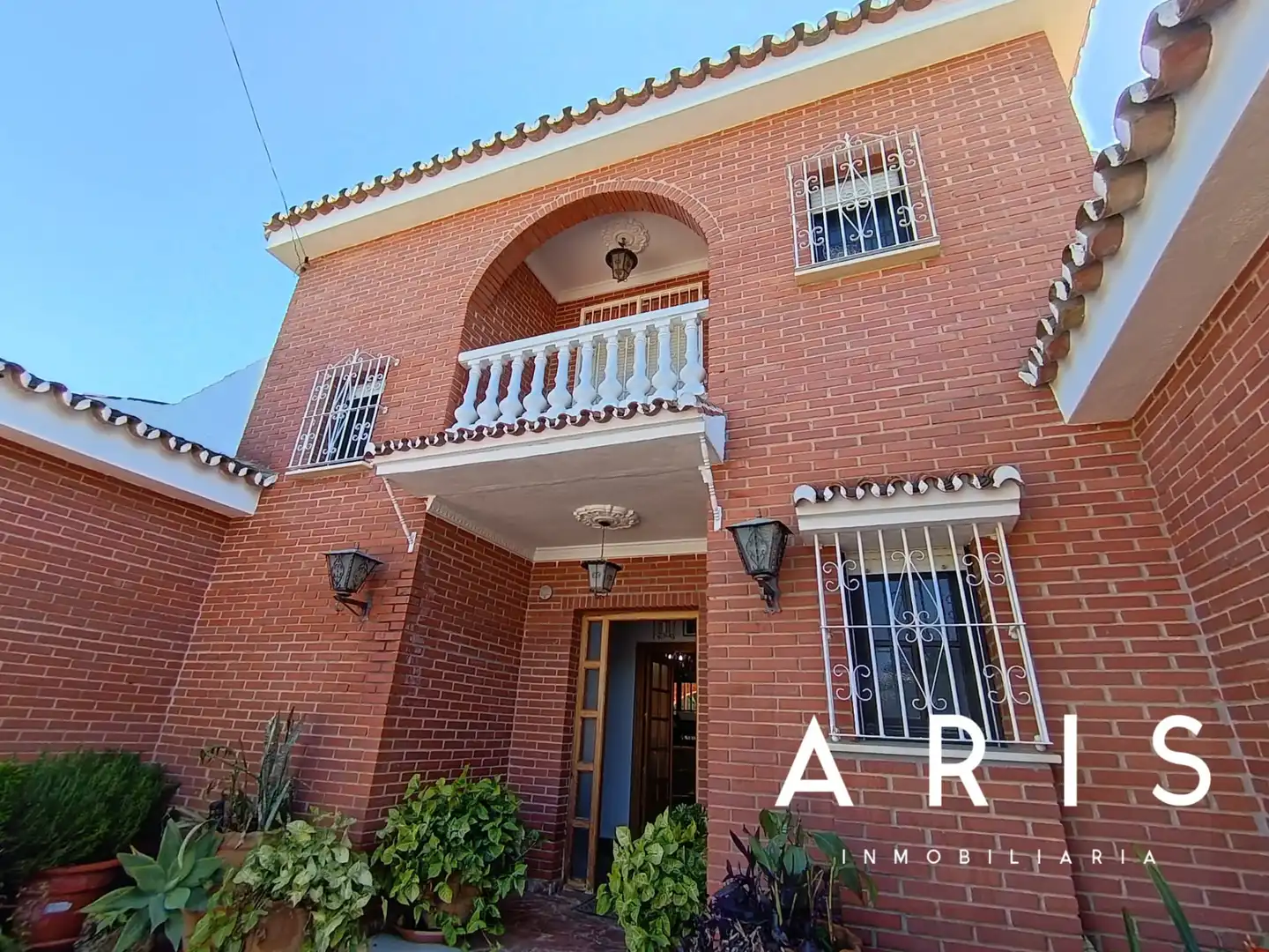 Exterior view of Houses for sale in Alhaurín de la Torre  with Air Conditioner, Heating and Private garden