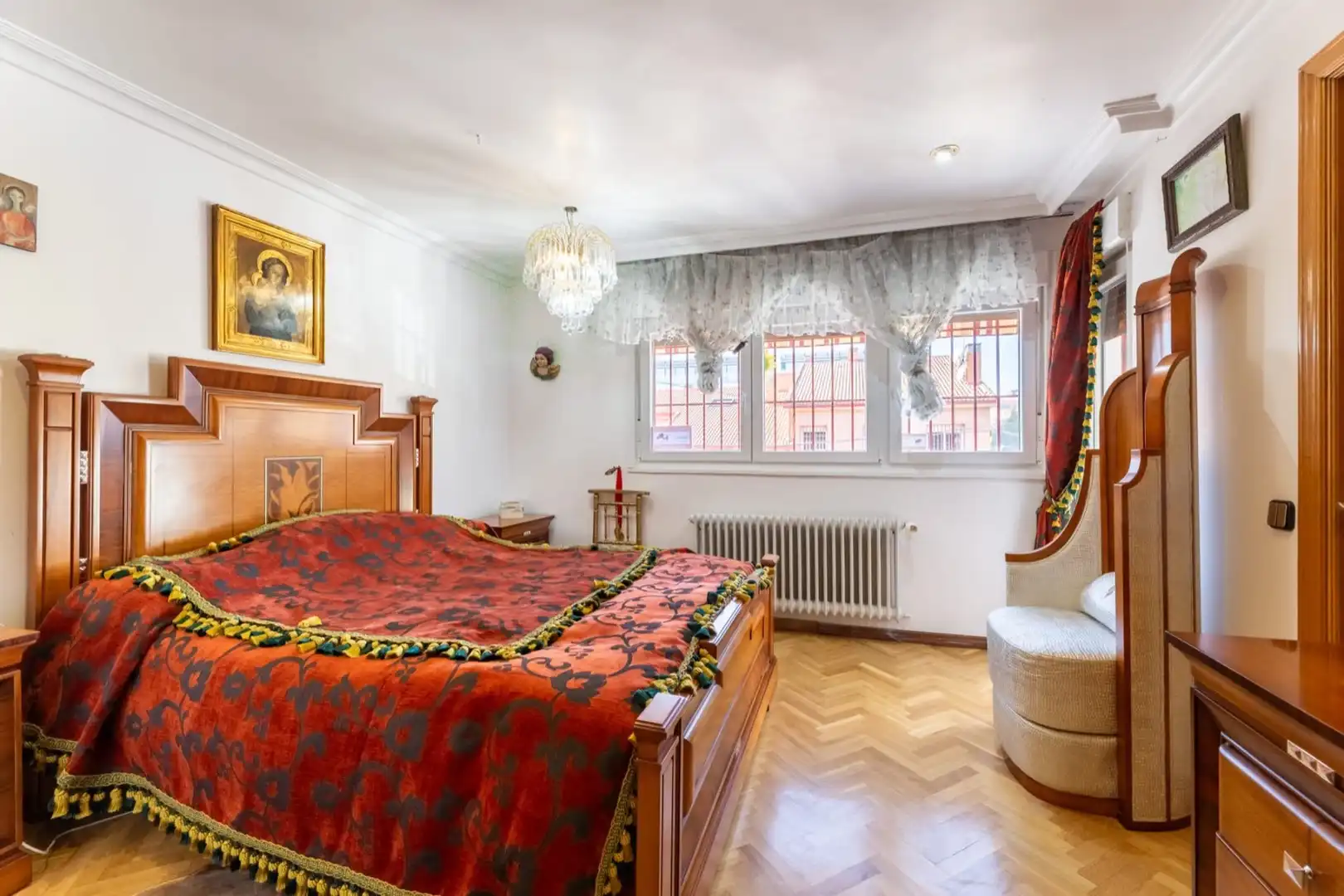 Habitación de Casa adosada en venta en Madrid con Aire acondicionado, Calefacción y Jardín privado