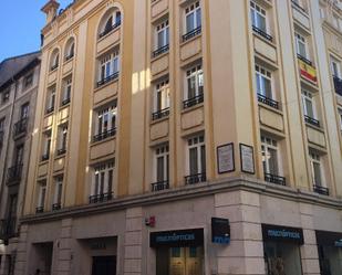 Vista exterior de Àtic de lloguer en Burgos Capital amb Terrassa