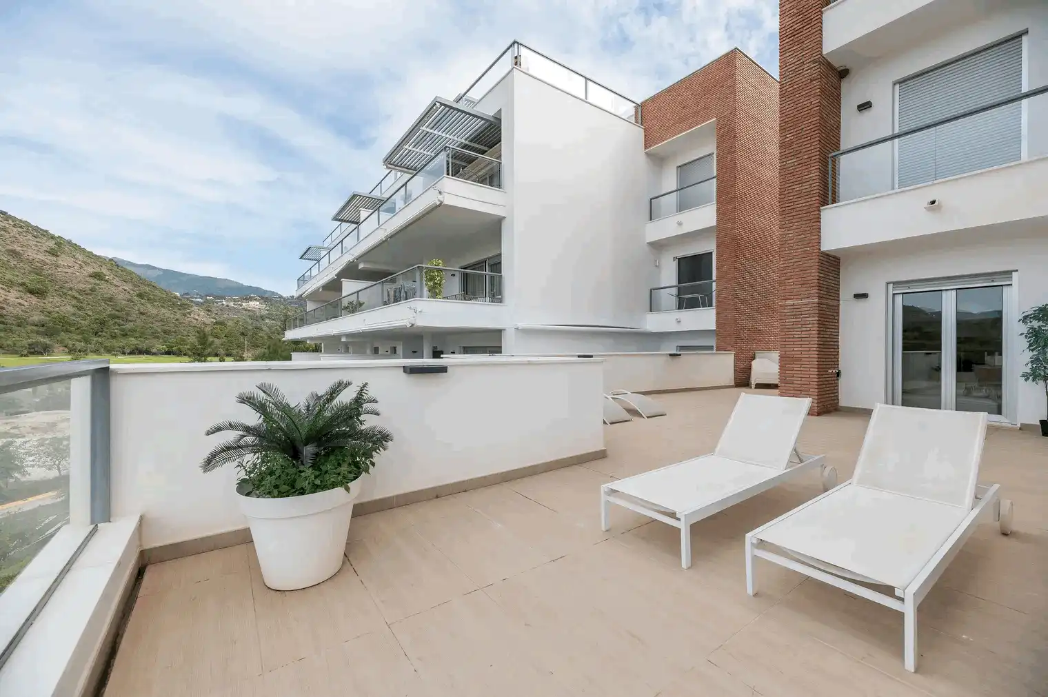 Terraza de Planta baja en venta en Benahavís con Aire acondicionado, Terraza y Trastero