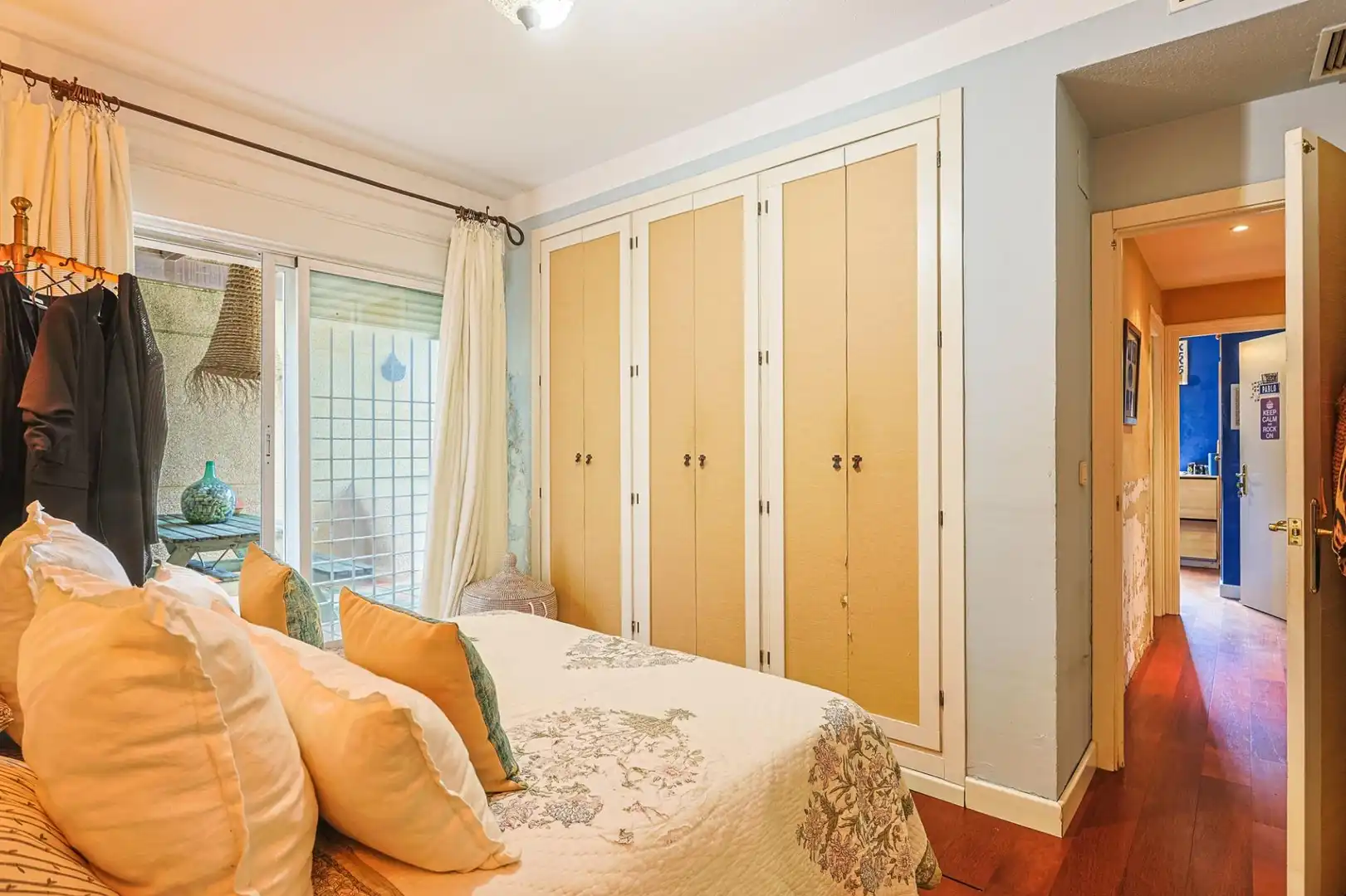 Habitación de Piso en venta en Tomares con Aire acondicionado, Jardín privado y Piscina comunitaria