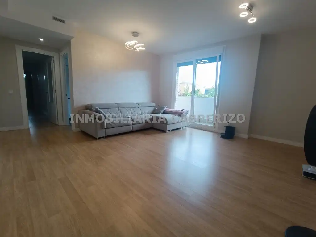 Sala de estar de Piso en venta en El Campillo - Norte