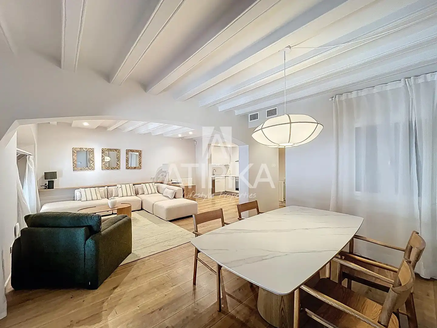 Vista exterior de Piso en venta en Barcelona con Aire acondicionado, Calefacción y Parquet