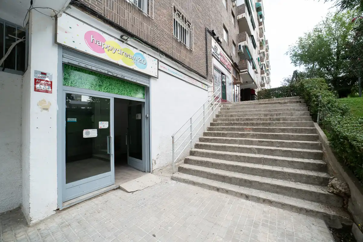 Local en venta en Avenida Olímpica, El Soto - Azorín