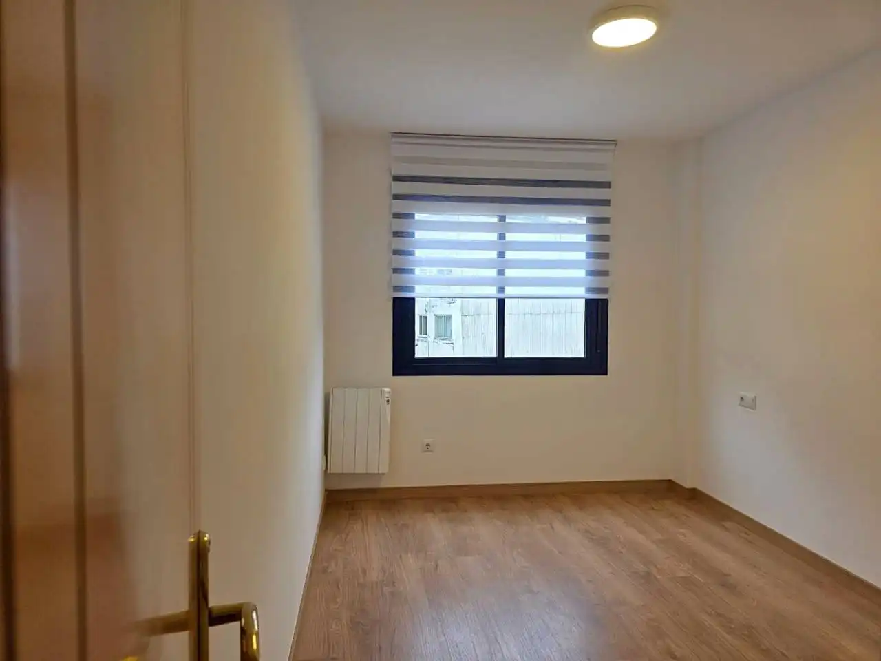 Habitación de Apartamento de alquiler en Sada (A Coruña) con Calefacción