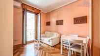 Bedroom of Flat to rent in  Madrid Capital  with Air Conditioner and Balcony