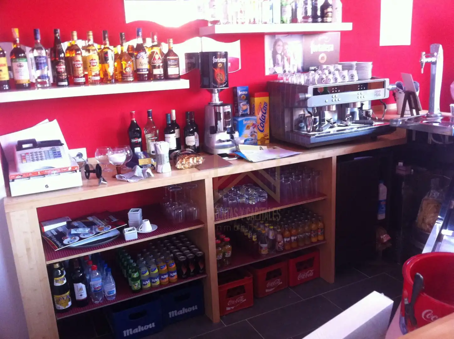 Local comercial en venda a Los Corrales de Buelna, imagen 3