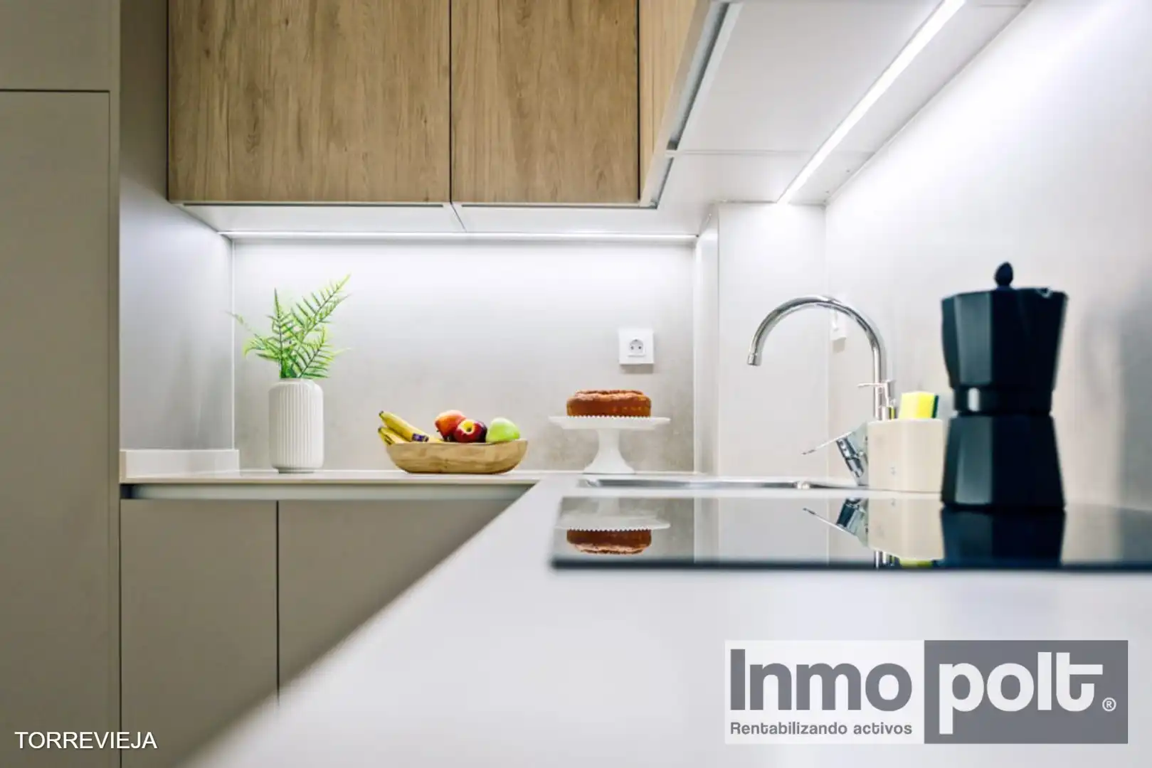 Cocina de Piso de alquiler en Torrevieja con Aire acondicionado, Calefacción y Amueblado