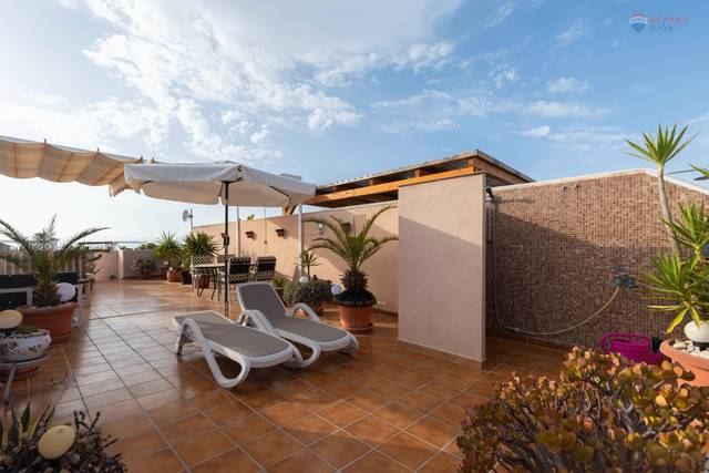 Ático en Venta en Calle Bergantín en Puerto Rey