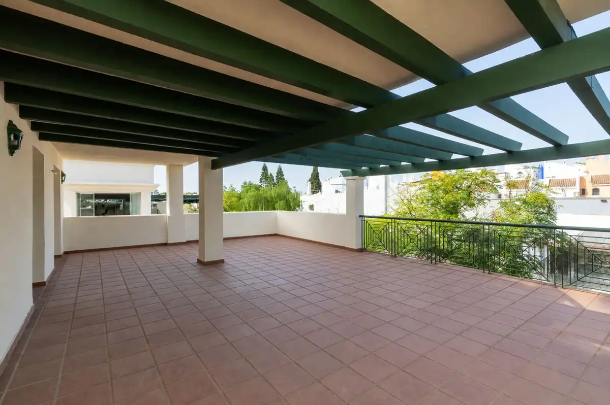 Terraza de Local en venta en Marbella