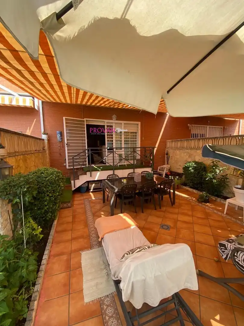 Detached homes for sale in Rinconada