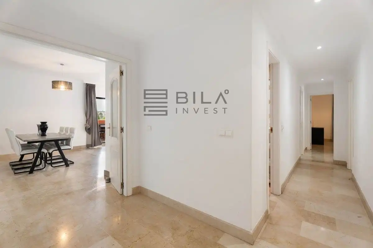 Piso con piscina en venta en Urb. Mirador de Santa María Golf, imagen 11