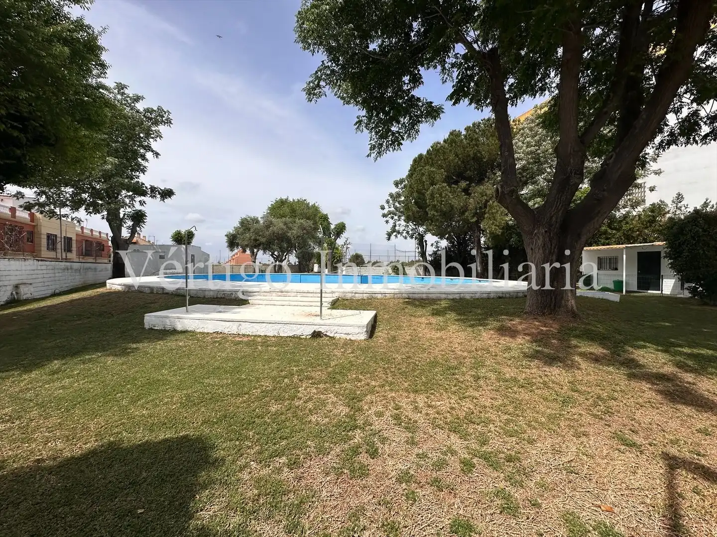 Flat for sale in Urbanizacion Parque Giralda, 1, La Hacienda - Nueva Andalucía