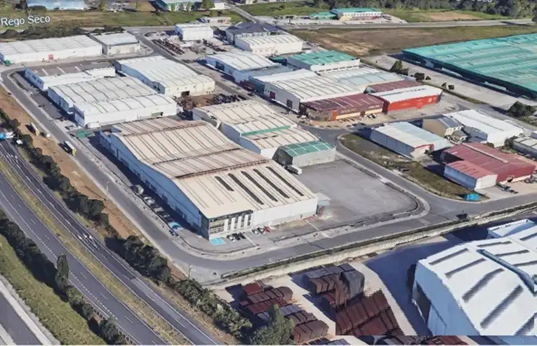 Nau industrial amb ascensor en venda a Rúa Telleiros 161, imagen 3