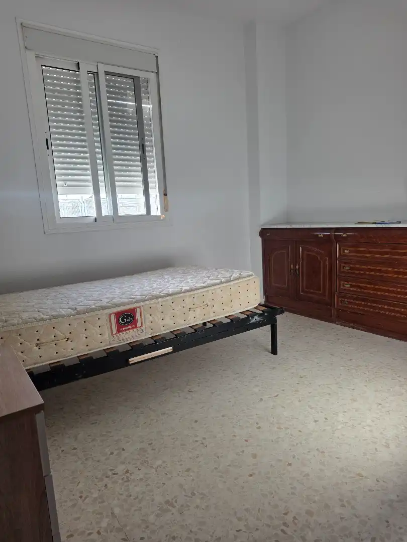 Schlafzimmer von Wohnung zur Miete in Utrera mit Möbliert