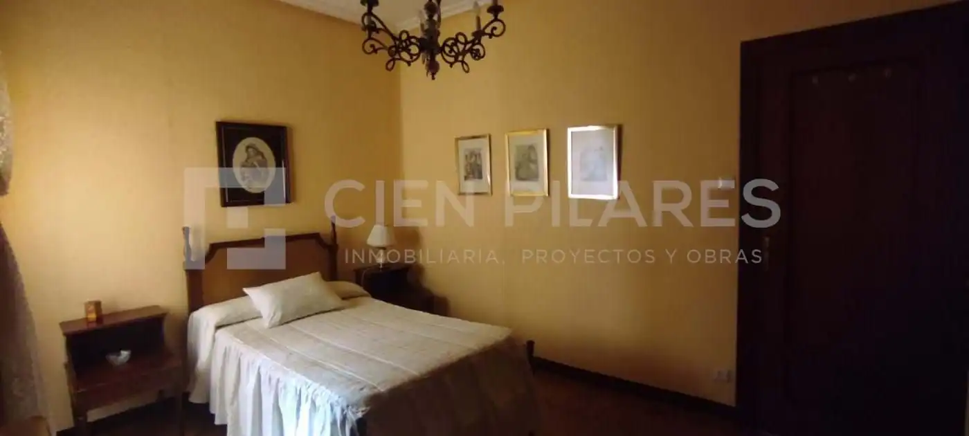 Bedroom of Flat for sale in  Logroño