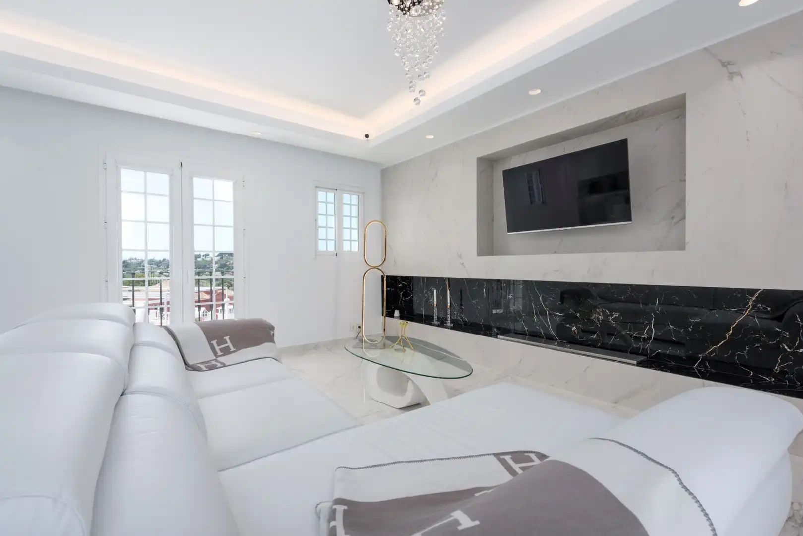 Sala de estar de Casa adosada en venta en Marbella con Aire acondicionado, Jardín privado y Terraza
