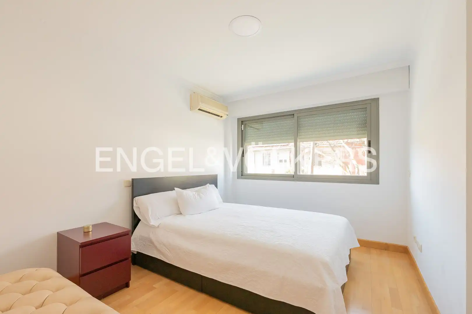 Dormitori de Casa o xalet en venda en Madrid amb Aire condicionat, Calefacció i Terrassa