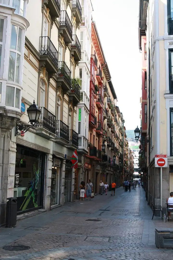 Local comercial en venta en Ibaiondo, imagen 2
