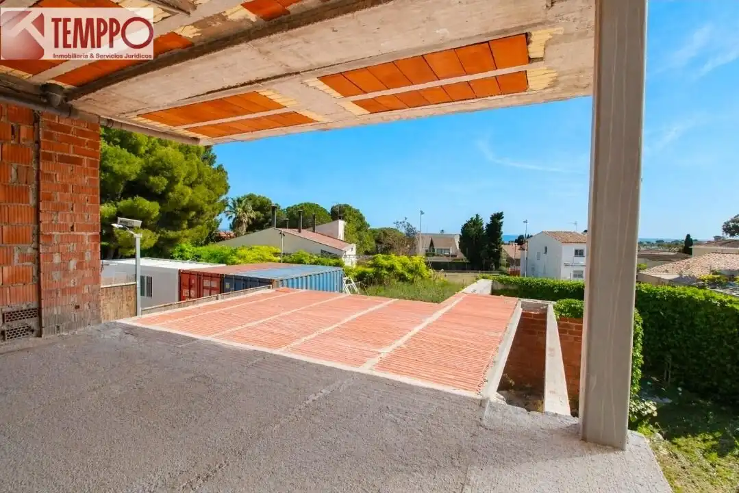 Aparcament de Casa o xalet en venda en El Vendrell amb Aire condicionat, Calefacció i Terrassa