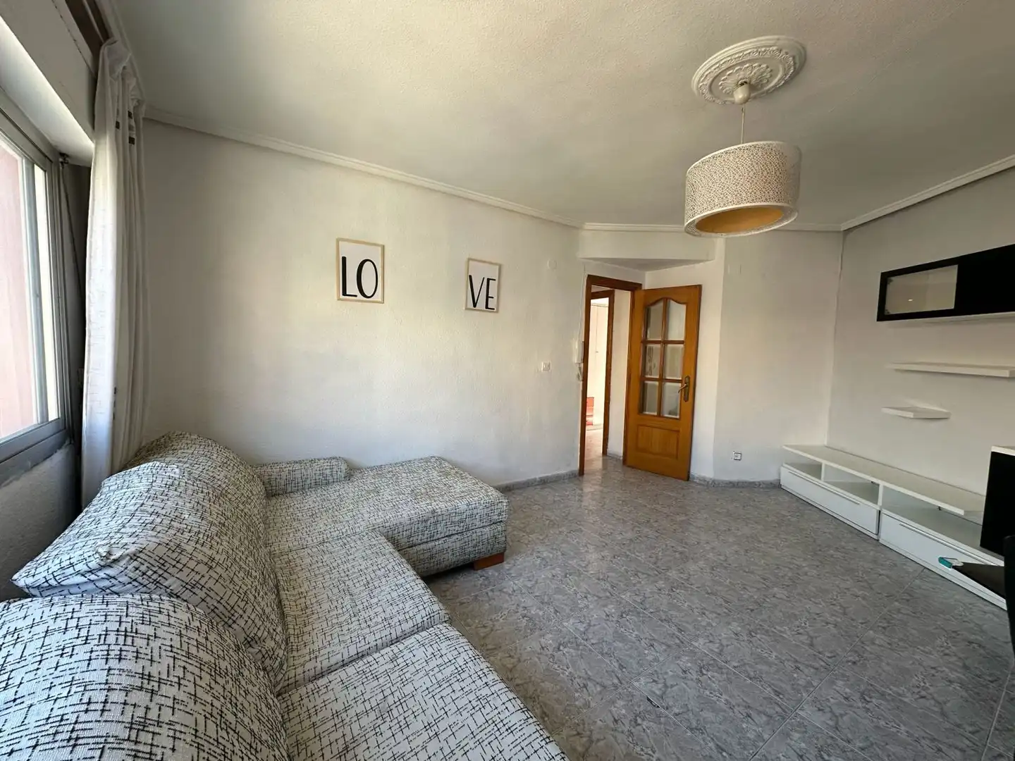 Living room of Flat for sale in Torrent  with Air Conditioner and Balcony