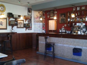 Local comercial en venda a Calle Italia