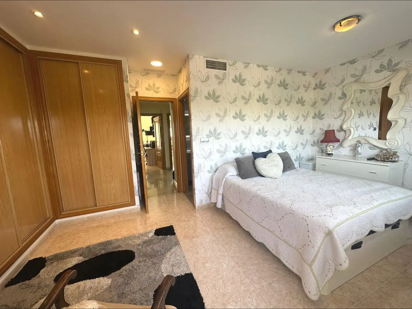 Schlafzimmer von Haus oder Chalet zum Verkauf in Monforte del Cid mit Klimaanlage, Privatgarten und Terrasse