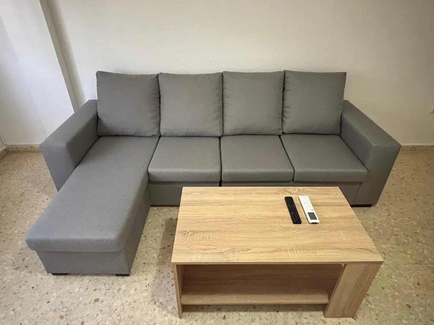 Sala d'estar de Pis de lloguer en Almendralejo amb Aire condicionat, Moblat i Forn