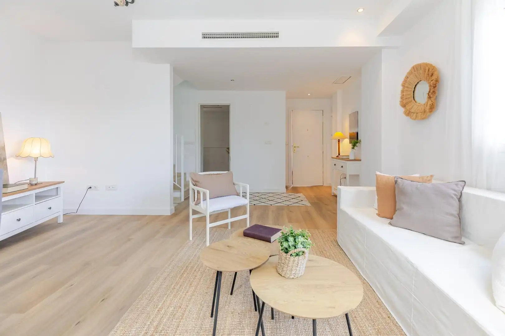 Wohnzimmer von Einfamilien-Reihenhaus zum Verkauf in Gilet mit Terrasse, Abstellraum und Balkon