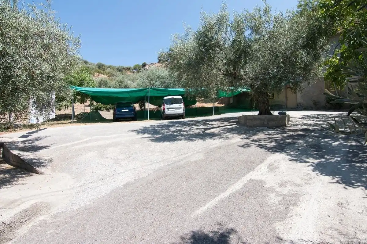 Parking de Finca rústica en venta en Güéjar Sierra con Jardín privado, Terraza y Piscina