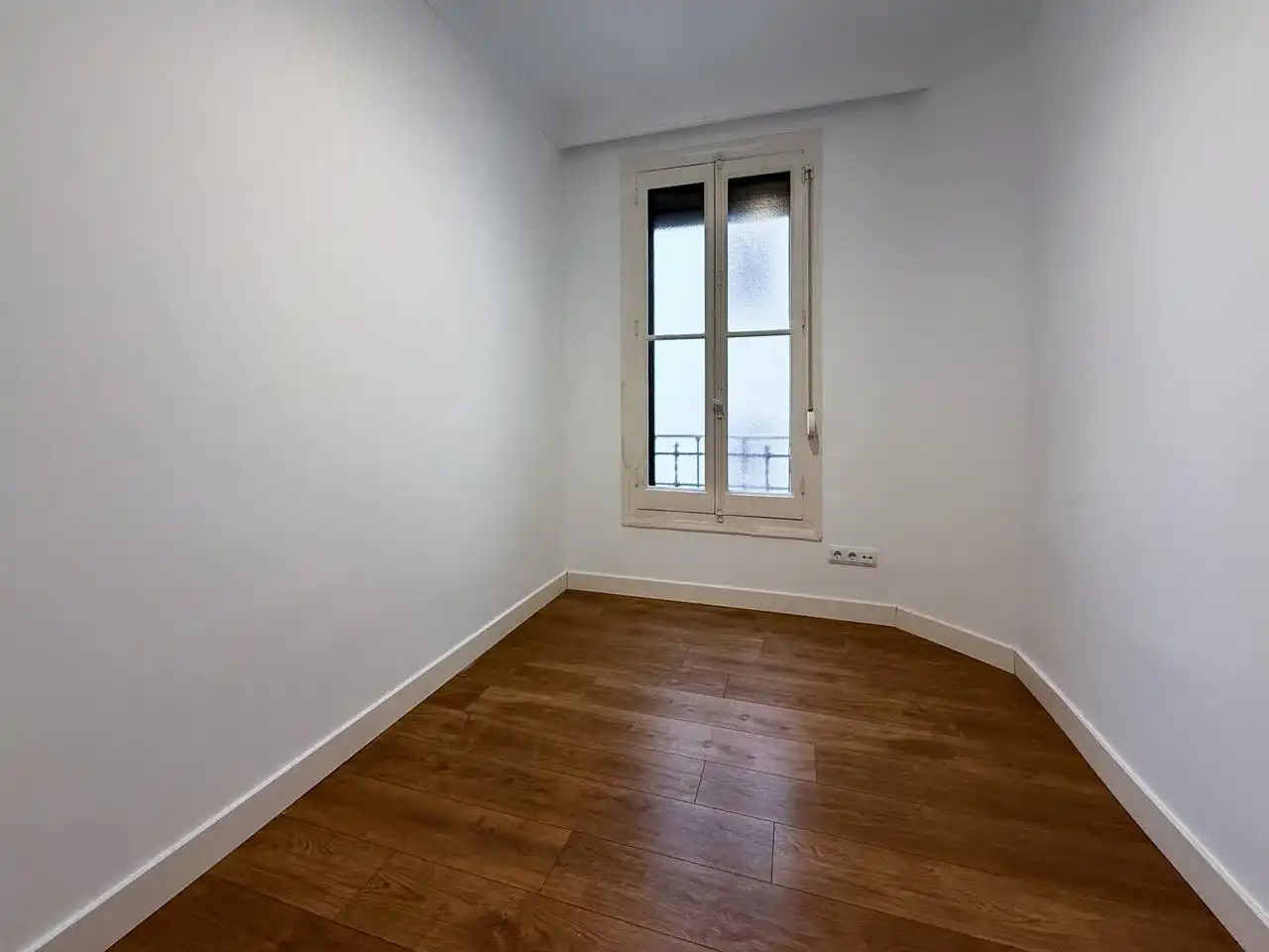 Schlafzimmer von Wohnung zur Miete in Madrid mit Klimaanlage und Heizung