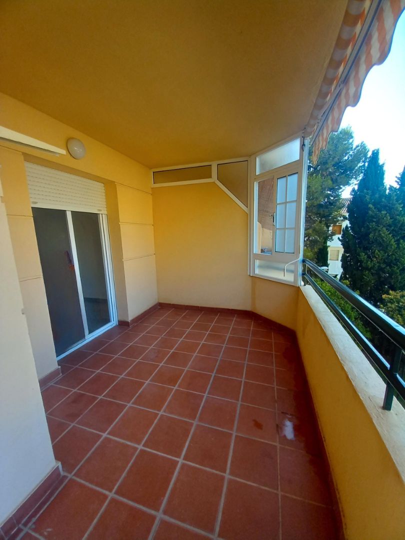 Pis de lloguer a Calle Hernando de Baeza, Pinares de San Antón