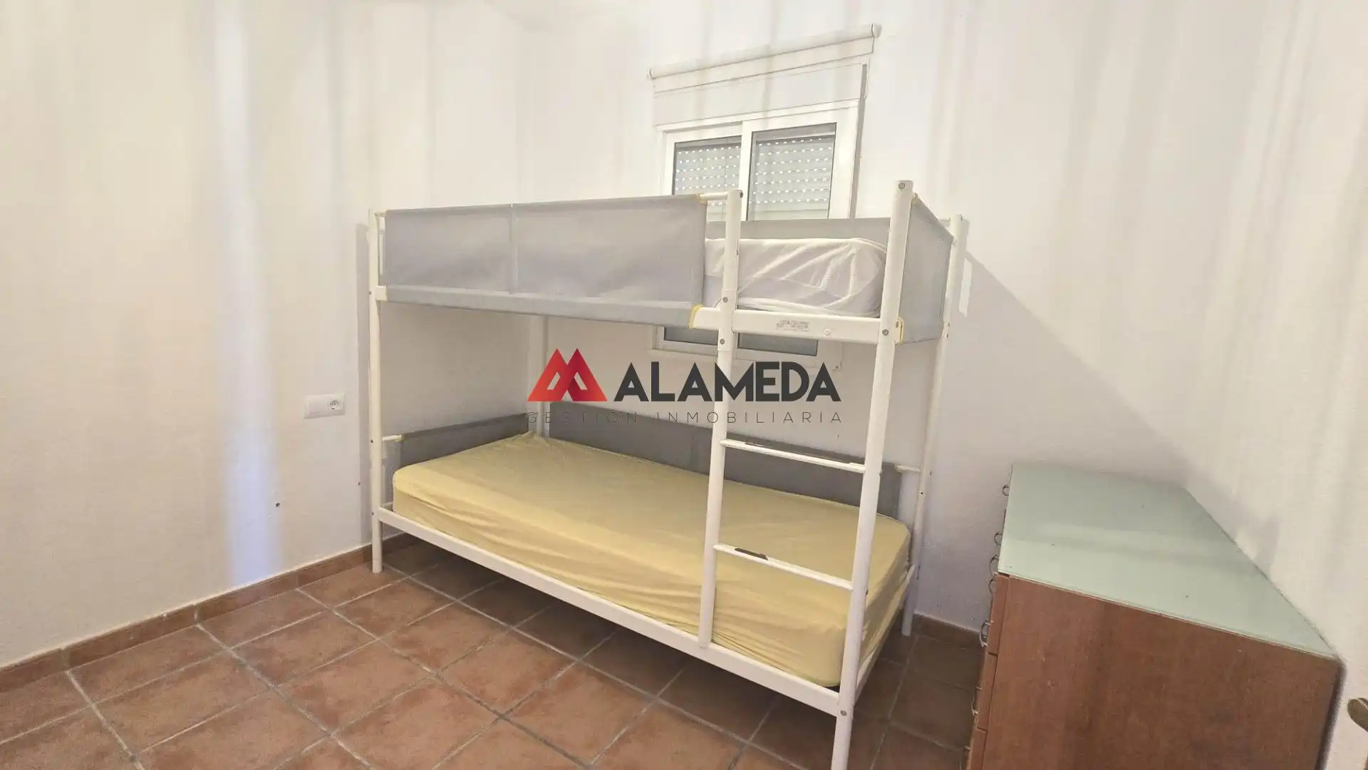Dormitori de Casa o xalet en venda en Chiclana de la Frontera amb Aire condicionat, Jardí privat i Terrassa