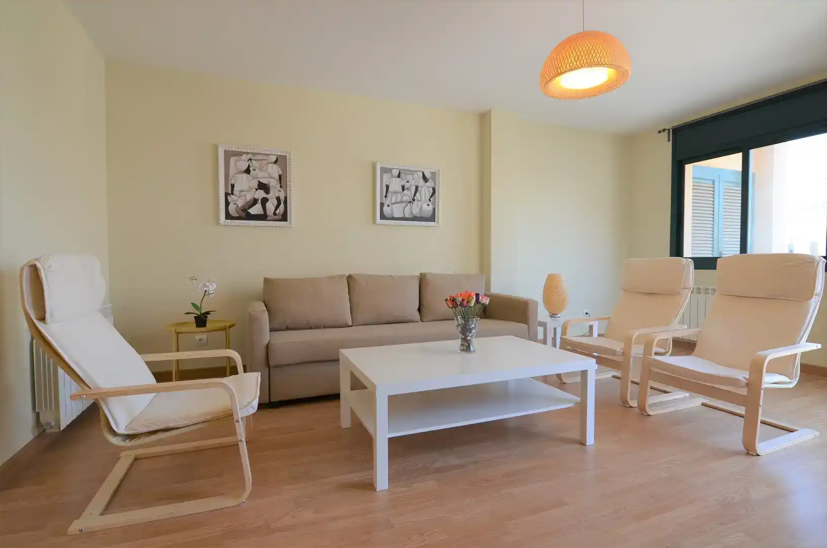 Wohnzimmer von Wohnung zur Miete in Cambrils mit Klimaanlage und Balkon