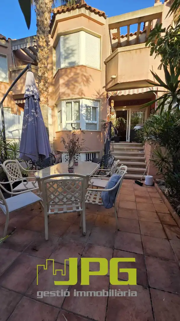 Terrassa de Casa adosada en venda en Sant Joan d'Alacant amb Aire condicionat, Calefacció i Jardí privat